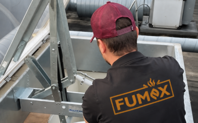 Waar kan ik onderhoud en een jaarlijkse inspectie voor mijn rookventilatie‑RWA‑systeem laten uitvoeren?